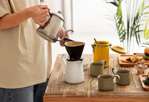 ZERO JAPAN - Bee House Pour Over Coffee Dripper - Ceramic Coffee Maker with Elegant Peek Hole, Drip Cone Brewer Coffee Gifts, Brewing Accessories - Tomato, Standar Size
