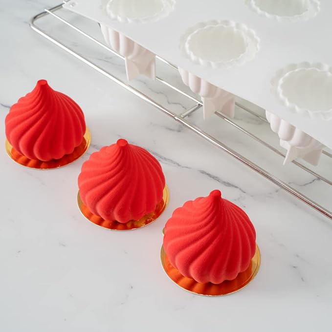 Restaurantware-Pastry Tek 6 Cavities Spiral Silicone Mold, 1 Oven-Ready Spiral Mold - Flexible, Freezable, White Silicone Spiral Jello Mold, Easy Release, For Baking