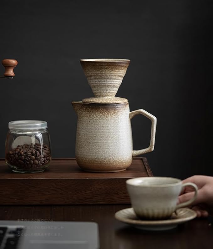 HYAXGM Pour Over Coffee Maker,Ceramic Coffee Maker With 100 pcs Paper Filter，16oz/480ml Pour Over Coffee Dripper (Retro gold)