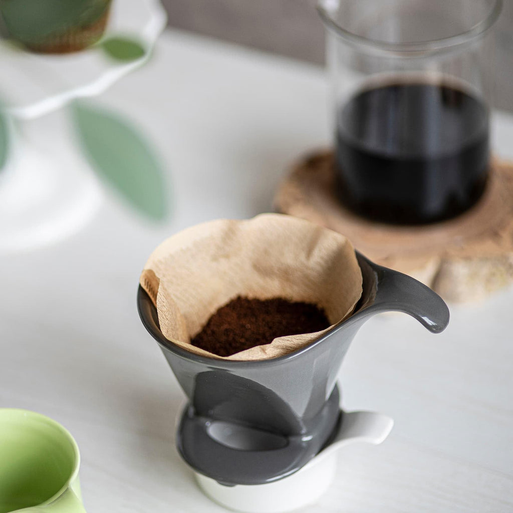 ZERO JAPAN - Bee House Pour Over Coffee Dripper - Ceramic Coffee Maker with Elegant Peek Hole, Drip Cone Brewer Coffee Gifts, Brewing Accessories - Tomato, Standar Size