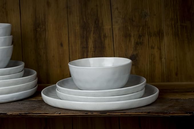Famiware Mars Stoneware Dinnerware Set for 4, Light Gray