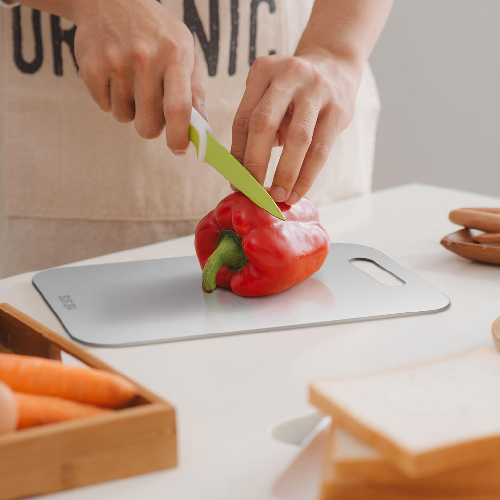 Yaocom 2 Pcs Stainless Steel Cutting Board for Kitchen 304 Steel Chopping Dishwasher Safe Metal Cutting Board Set for Kitchen Meat Fruit Vegetable (13.4"x9",11.8"x7.9")