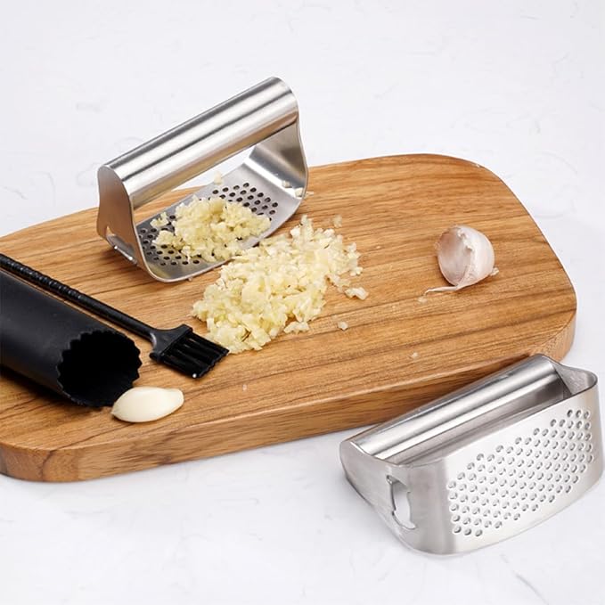 Koonafy Stainless Steel Garlic Presser, Upgraded Garlic Press Rocker Garlic Mincer Garlic Crusher with Peeler and Cleaning Brush, Garlic Chopper for Smash Garlic Kitchen Gadgets Tools, handhold
