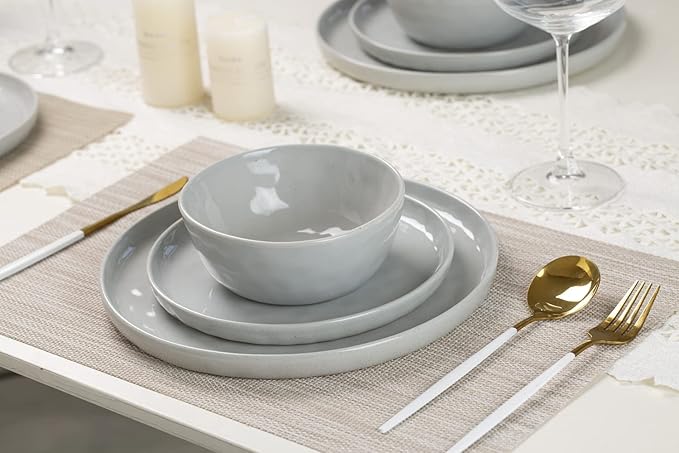 Famiware Mars Stoneware Dinnerware Set for 4, Light Gray