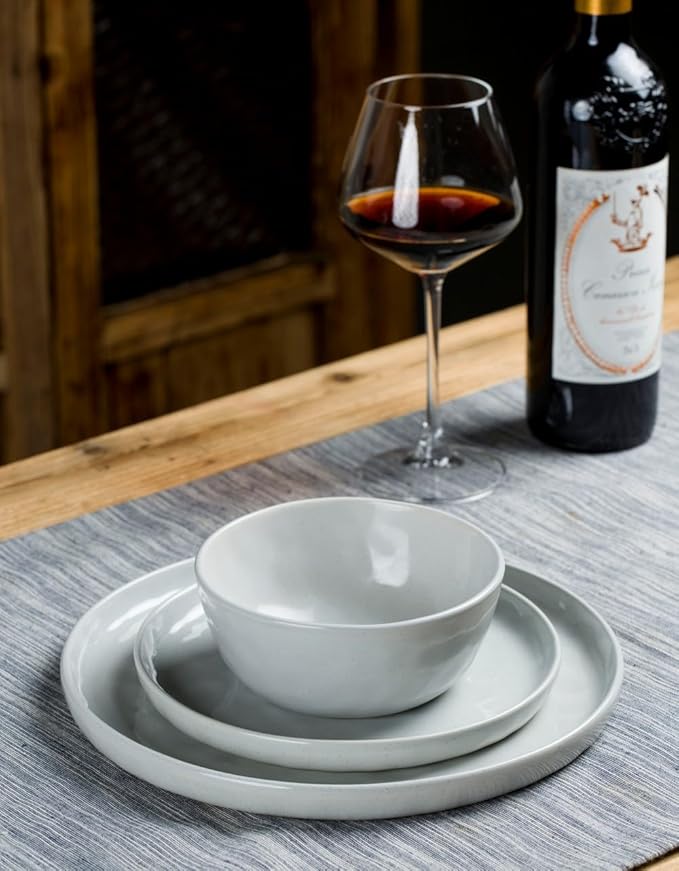 Famiware Mars Stoneware Dinnerware Set for 4, Light Gray