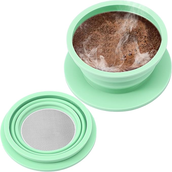 VVGCS Collapsible Travel Pour Over Coffee Maker Camping, Paperless Silicone Collapsible Pour Over Coffee Dripper with Metal Coffee Filter, Portable Coffee Strainer Pour Over Cup Single Serve (Green)