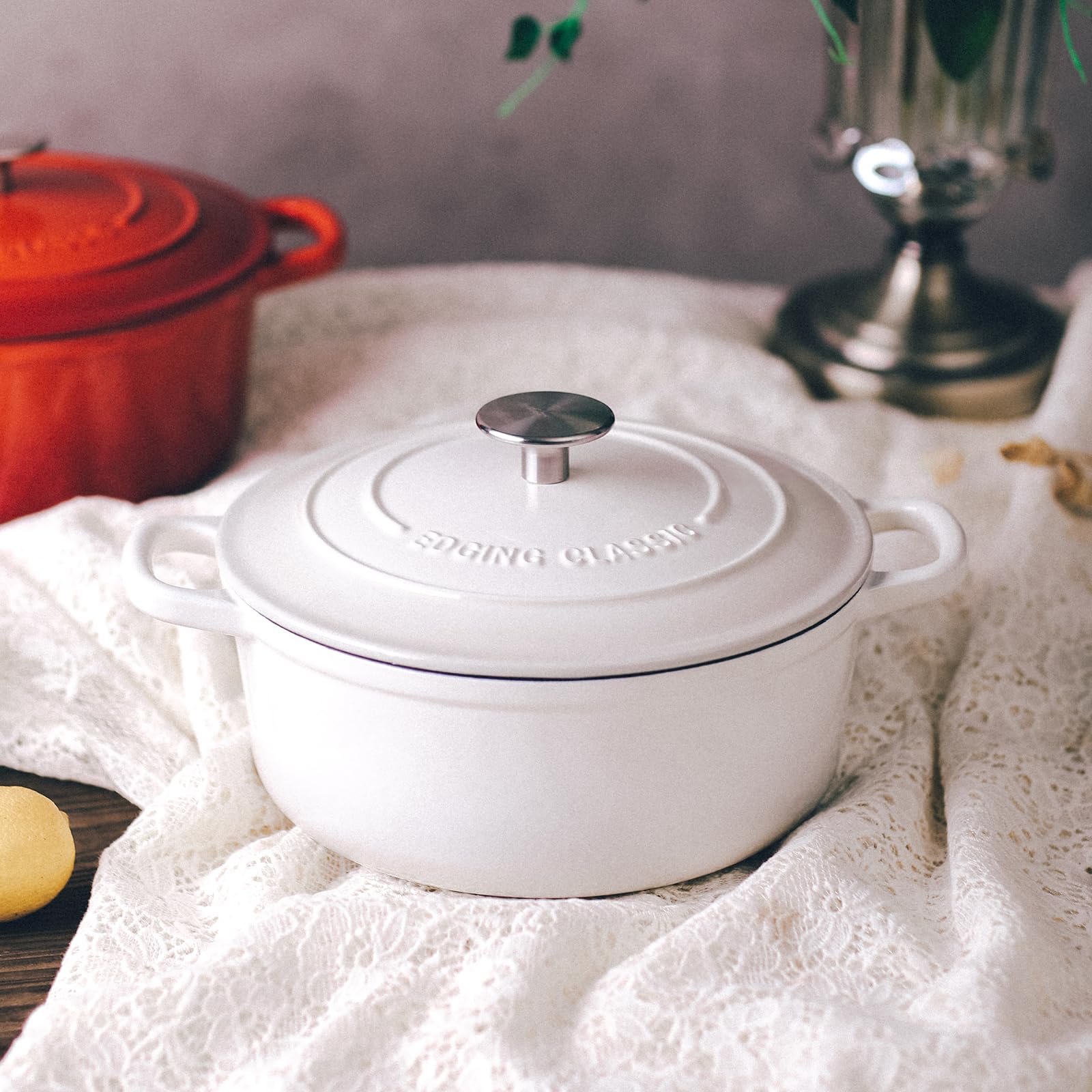 EDGING CASTING Dutch Ovens Enameled Cast Iron Covered 5.5 Quart Dutch Oven with Dual Handle for Bread Baking, White