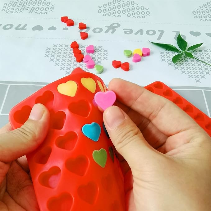Tadonyny Mini Heart Chocolate Candy Molds Silicone, Silicone Heart Gummy Molds Fondan Molds with Scraper (S)