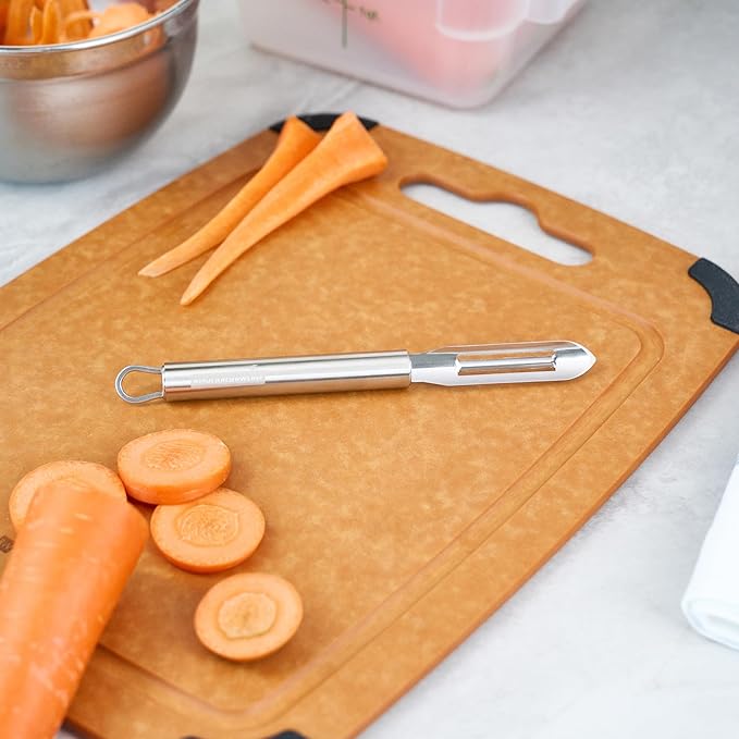 Restaurantware Stainless Steel Straight Vegetable Peeler - 24 Pack - German Standard - Double Edged Kitchen Peeler Dishwasher Safe, Sharp Blades - Potato Peeler for Potato, Apple, Cucumber