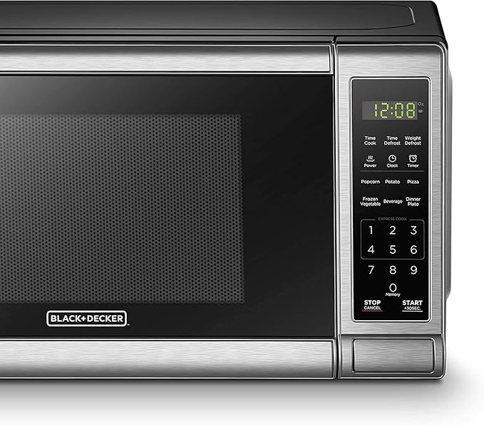 BLACK+DECKER Countertop Microwave Oven, 0.7 Cu.Ft, 700W, Stainless Steel