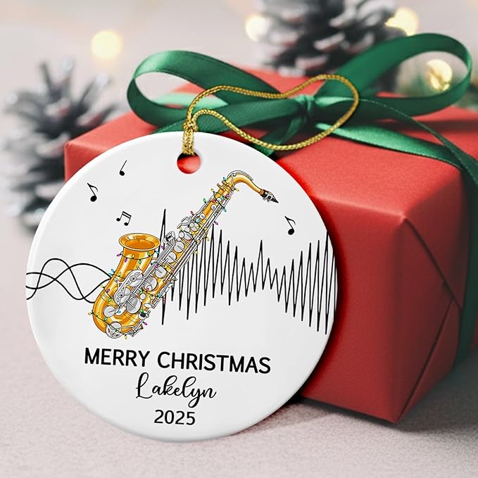 Personalized Saxophone Player Ceramic Christmas Ornament 2026, Customized Text Year Name Saxophonist Hanging Xmas Ornaments Gift, Unique Saxophone Instrument Ceramic Ornament for Women Men DDA Mom