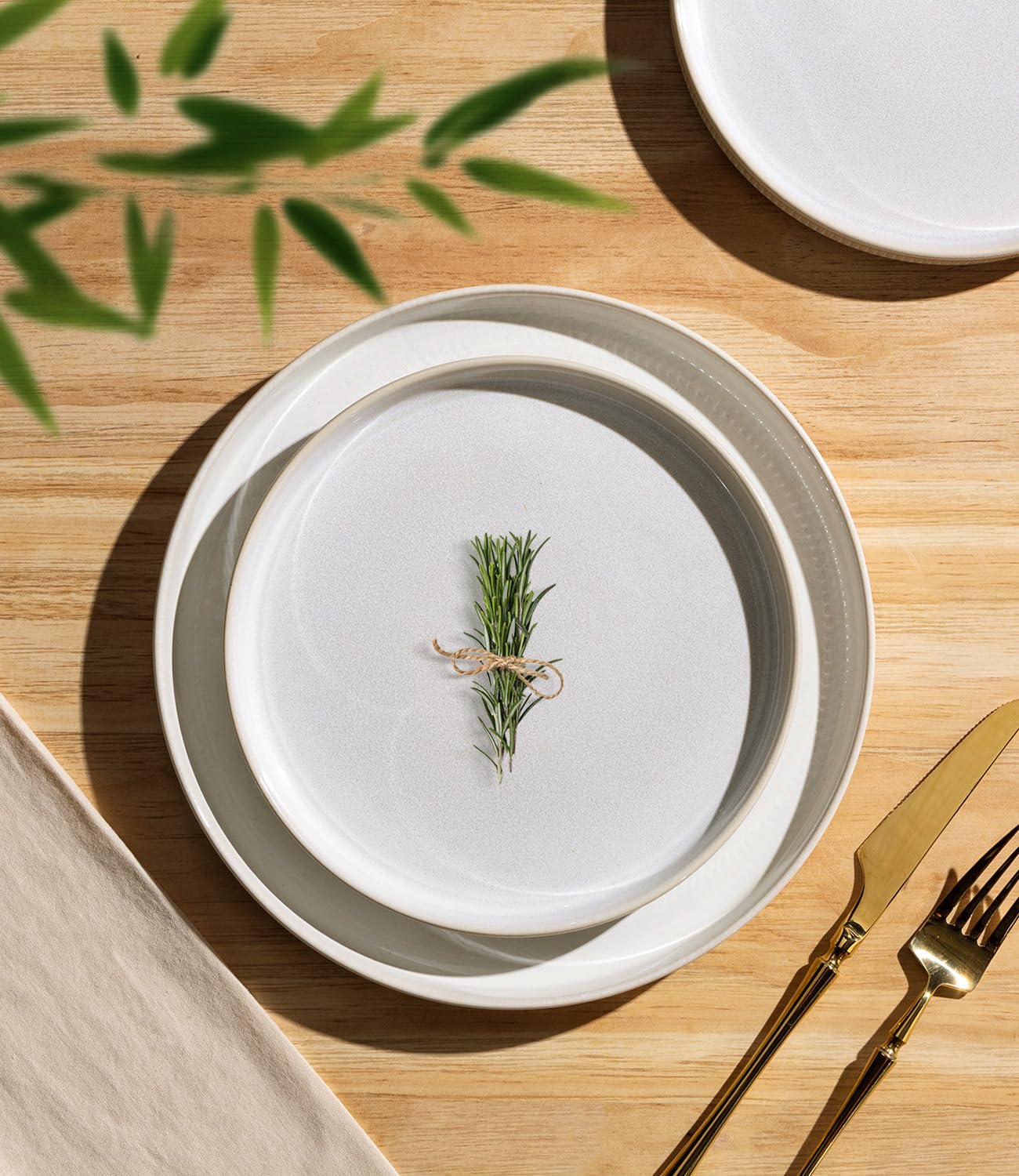 TheTerra Ceramic Dinnerware Set for 6, 18-Piece Plates and Bowls Set
