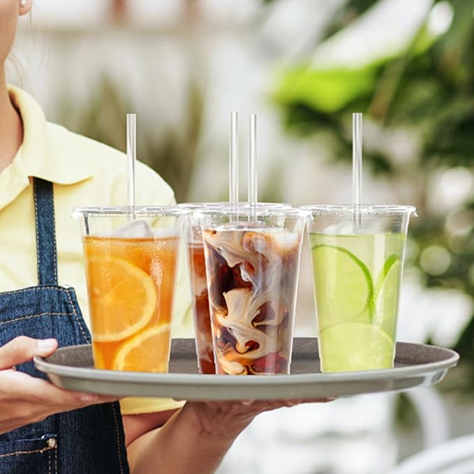 Dealusy 100 Pack - 20 oz Clear Plastic Cups with Lids and Straws