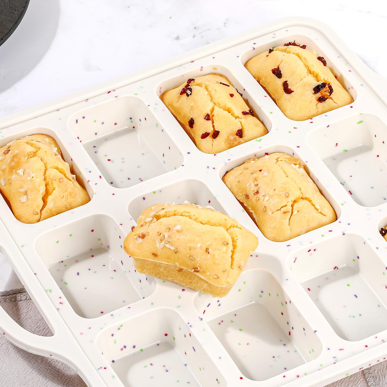 Silicone Mini Loaf Pan with Metal Frame, 12 Cups, Bread Silicone Molds