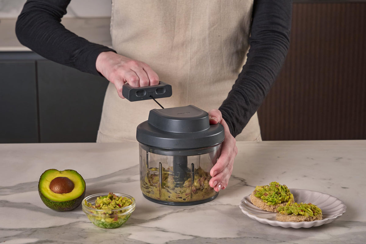 Zyliss Easy Pull Food Chopper & Manual Food Processor, Gray, Easy Pull 3.0