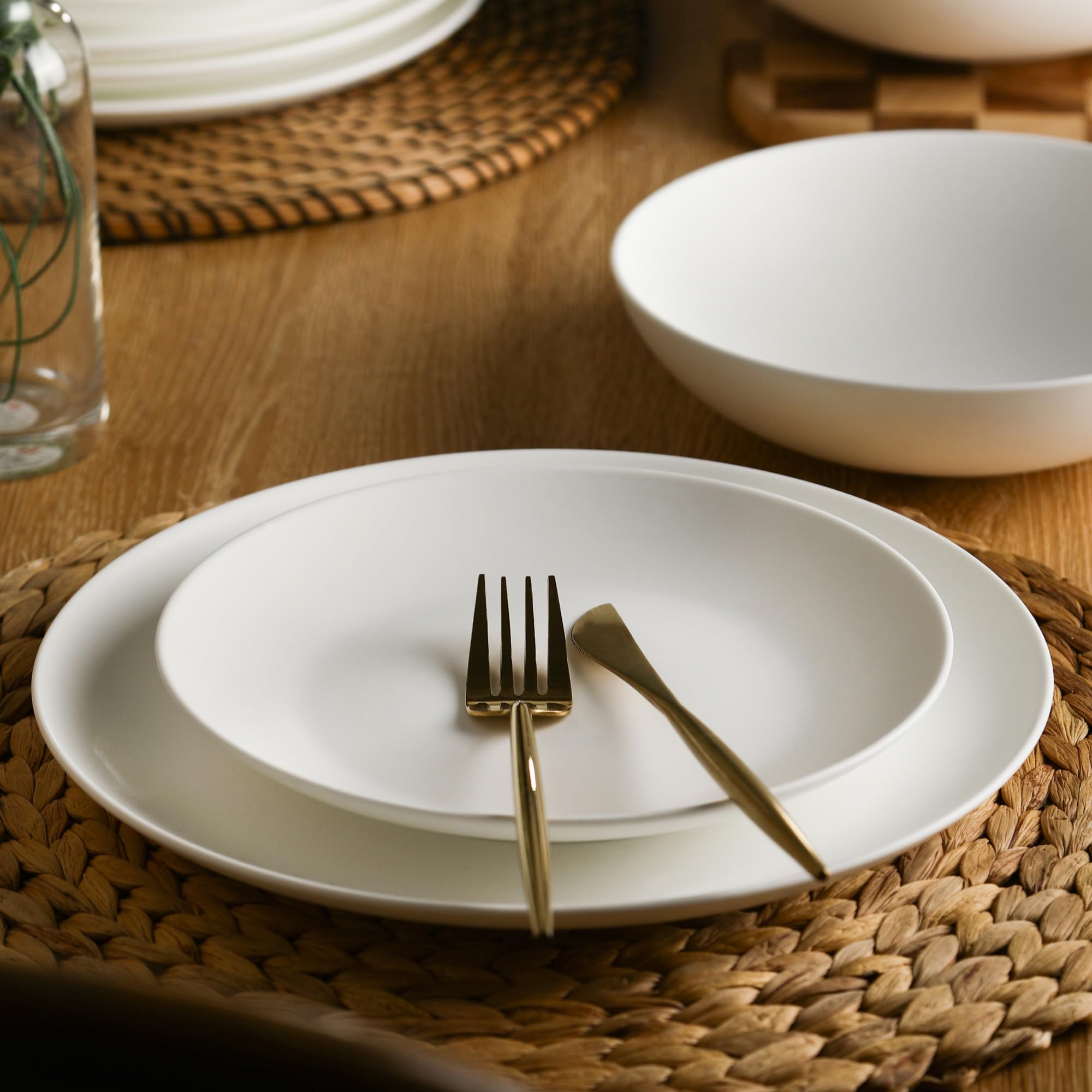 Stone Lain Taglio 24-Piece Dinnerware Set Bone China, Matte White