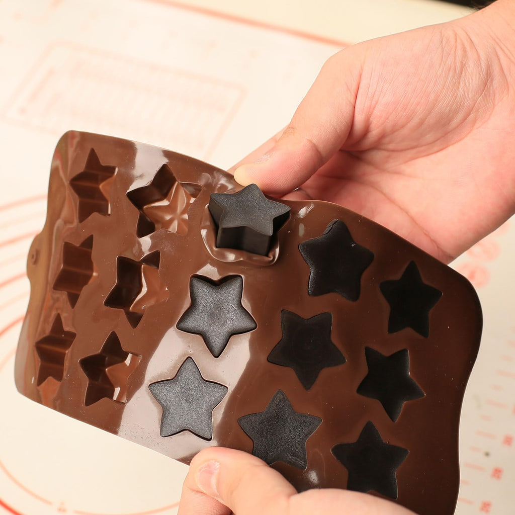 Dacthuw Small Star Chocolate Molds Silicone, Food Grade Silicone Candy Molds for Bite Size Gummy/Jelly/Fruit Snacks, 15 Cavities Mini Star Mold for Soap/Candle/Wax Melt, 2 Pcs