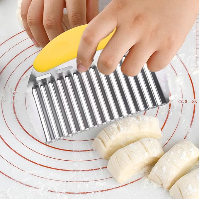 JAYVAR Large Crinkle Cutter, Stainless Steel Vegetable Wavy Chopper