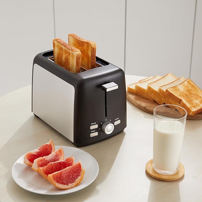 Amazon Basics 2 Slice Toaster, Extra Wide Slots for Bagels and Specialty Breads, 7 Browning Levels, Removable Crumb Tray, Defrost/Cancel/Bagel Buttons, 800W, Black & Silver
