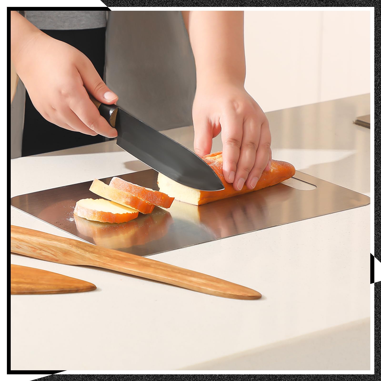Yaocom 2 Pcs Stainless Steel Cutting Board for Kitchen 304 Steel Chopping Dishwasher Safe Metal Cutting Board Set for Kitchen Meat Fruit Vegetable (13.4"x9",11.8"x7.9")
