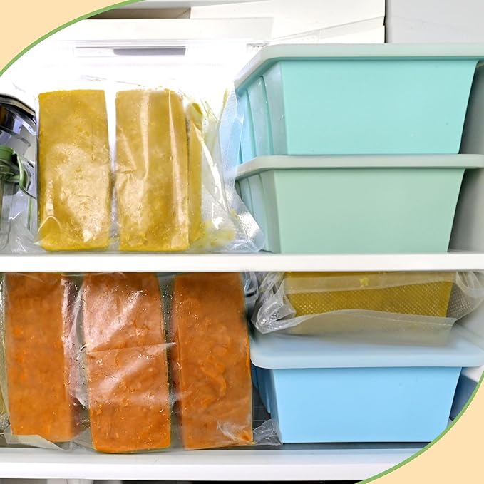Ice Cube Tray with Lid and Bin: GGOW Silicone Flexible Ice Cube Tray with Lid - Easy Release Ice Trays with Bin - Stackable Ice Cube Maker for Freezer
