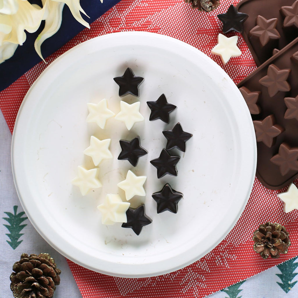 Dacthuw Small Star Chocolate Molds Silicone, Food Grade Silicone Candy Molds for Bite Size Gummy/Jelly/Fruit Snacks, 15 Cavities Mini Star Mold for Soap/Candle/Wax Melt, 2 Pcs