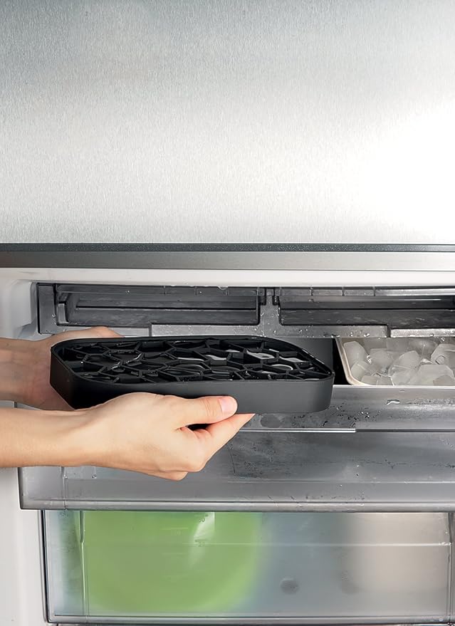 Lékué Ice Box | Black | Ice Cube Tray For Freezer With Lid & Bin | Made With 100 Percent Platinum Silicone | Elegant And Retro Style Ice Cubes | For Cocktails, Ice Tea & Coffee And More |