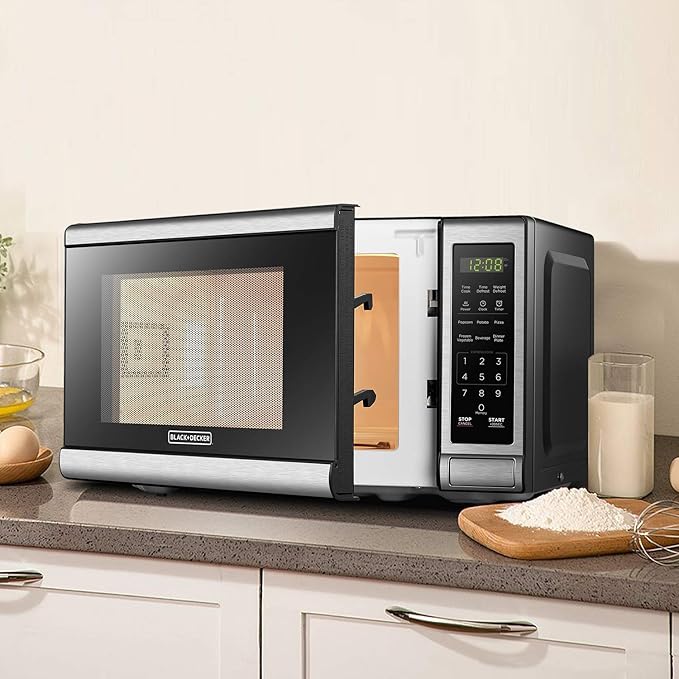 BLACK+DECKER Countertop Microwave Oven, 0.7 Cu.Ft, 700W, Stainless Steel