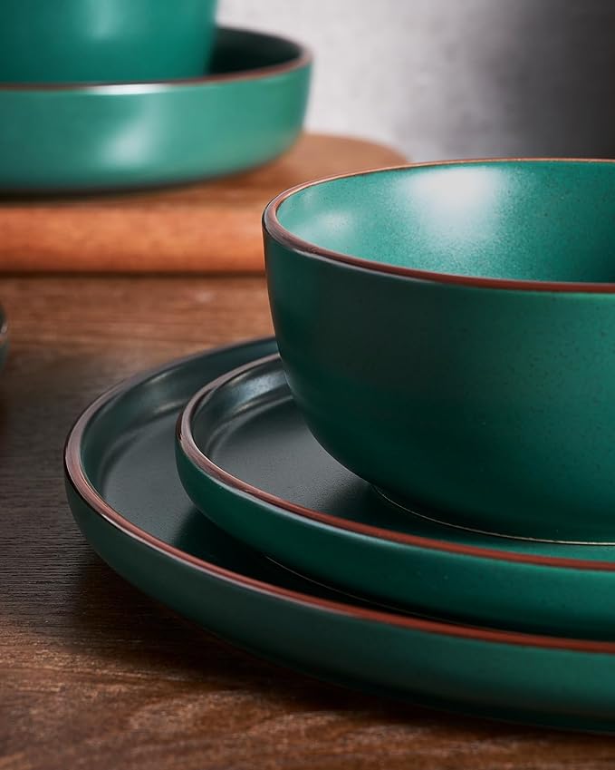 Famiware Mercury 12-Piece Stoneware Dinnerware Set, Dark Green