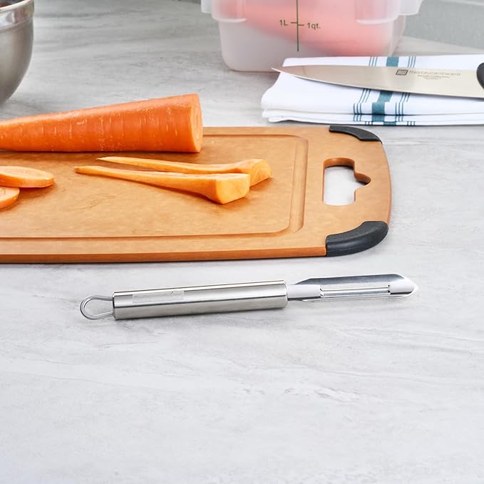 Restaurantware Stainless Steel Straight Vegetable Peeler - 24 Pack - German Standard - Double Edged Kitchen Peeler Dishwasher Safe, Sharp Blades - Potato Peeler for Potato, Apple, Cucumber