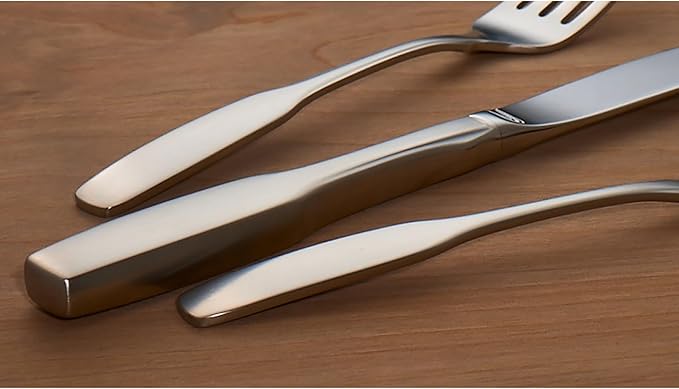 Oneida Paul Revere Fine Flatware Dinner Forks, Set of 4, 18/10 Stainless Steel, Silverware Set, Dishwasher Safe