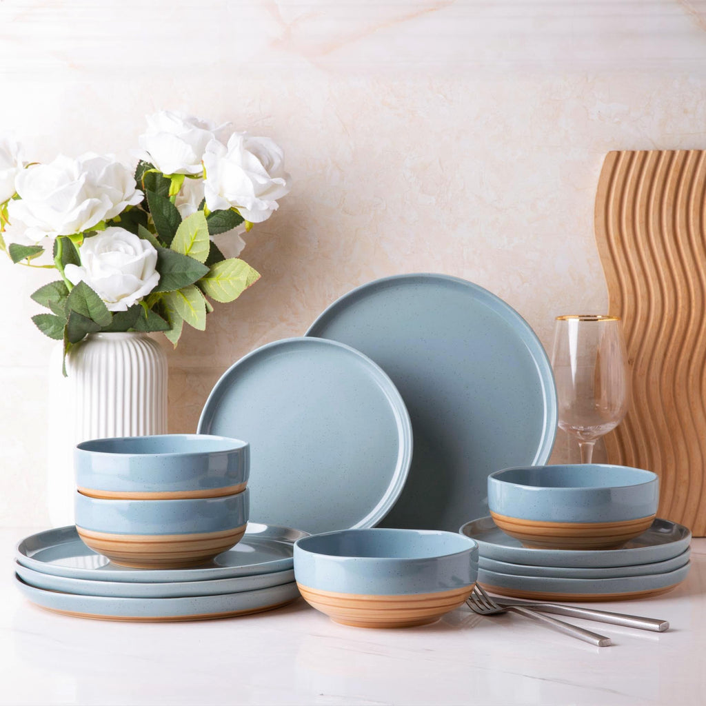 AmorArc Dinnerware Sets for 6, 18 Pieces Ceramic Plates and Bowls Set