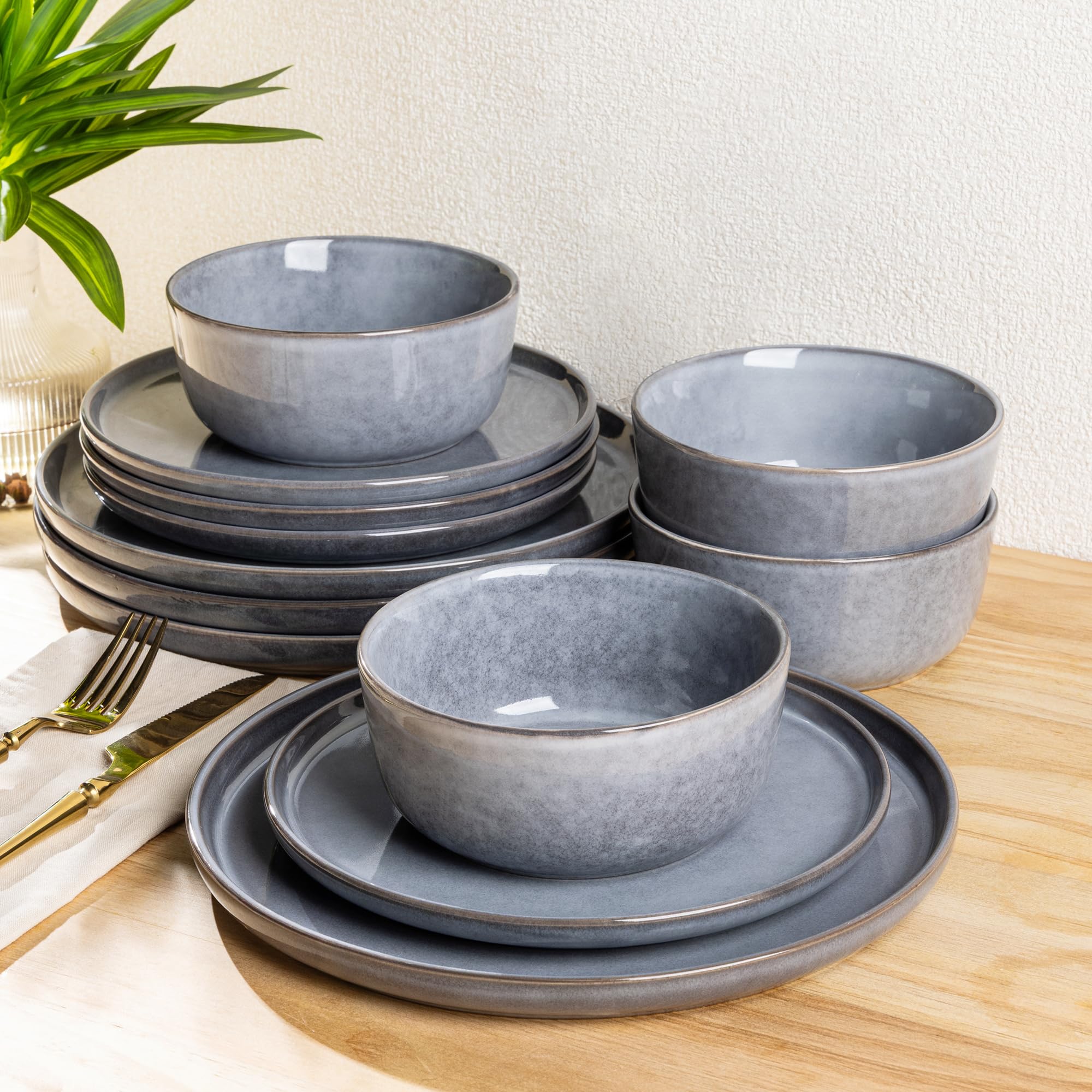 AmorArc Stoneware Dinnerware Sets for 6, 18Pcs Plates and Bowls Sets Dishes