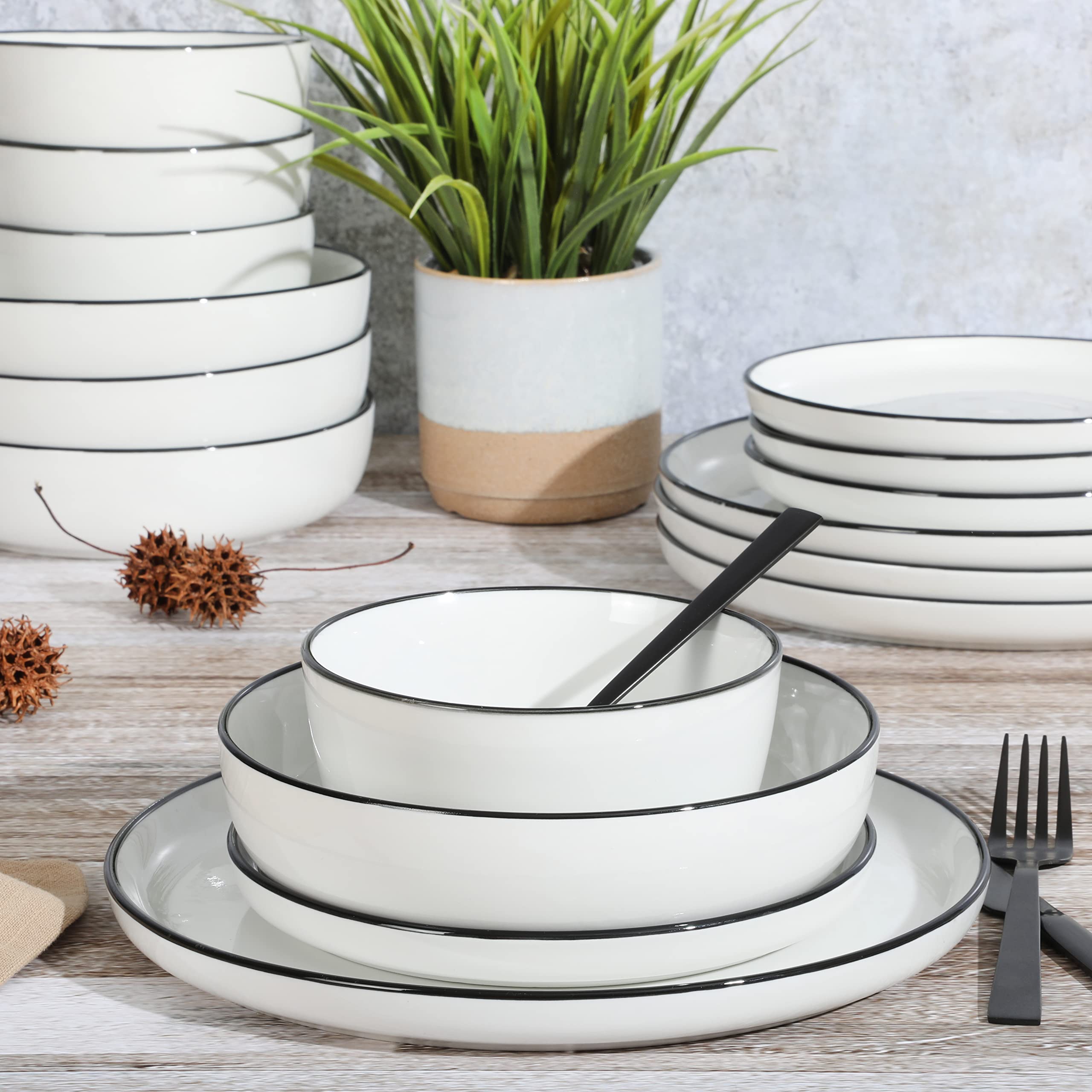 Gibson Home Oslo 16-Piece Porcelain Dinnerware Set, Service for 4 – White Plates with Black Rim, Microwave & Dishwasher Safe