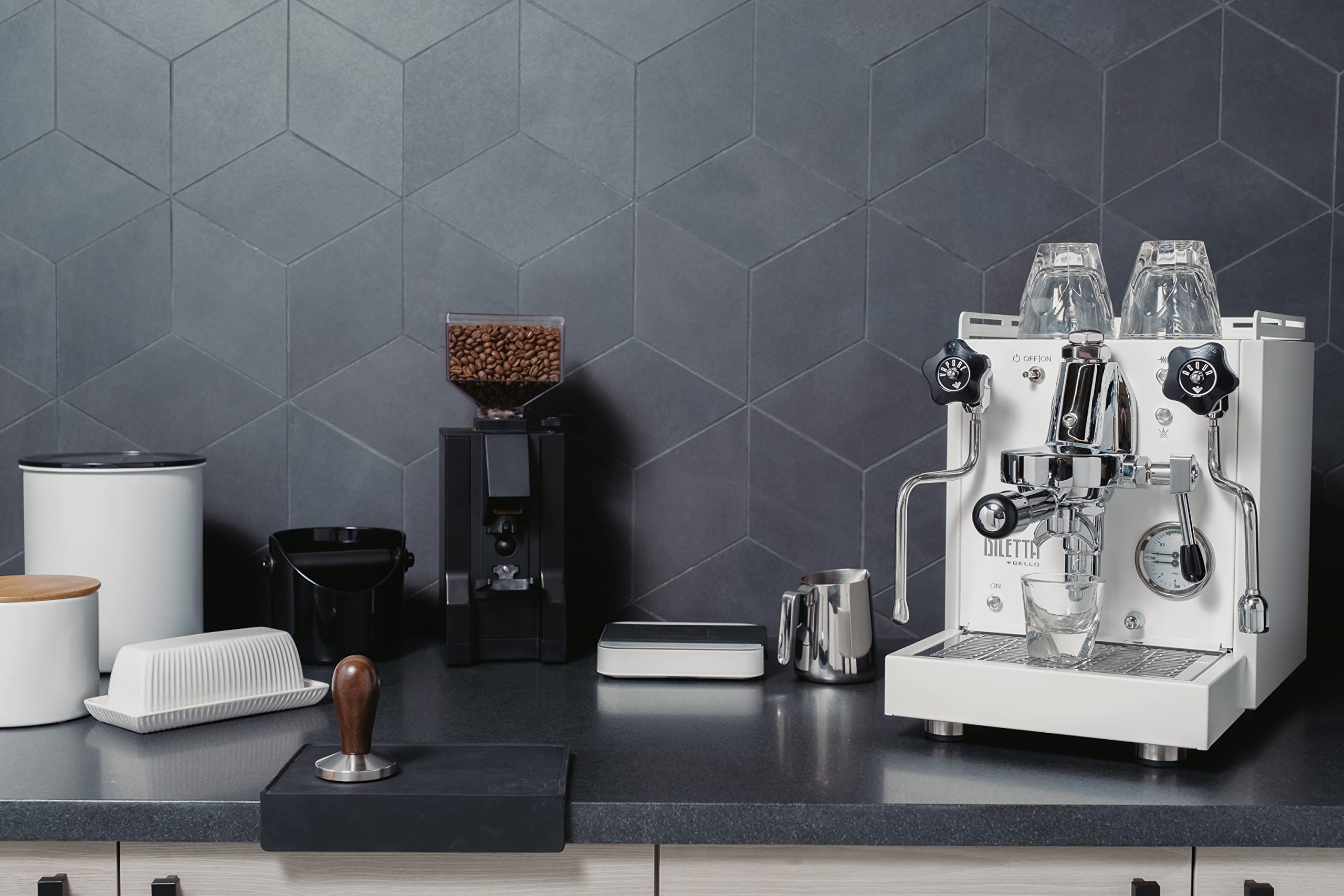 Diletta Bello Espresso Machine | Heat Exchanger | E61 | Manual Control | 3 Liter | Made In Italy | (White)