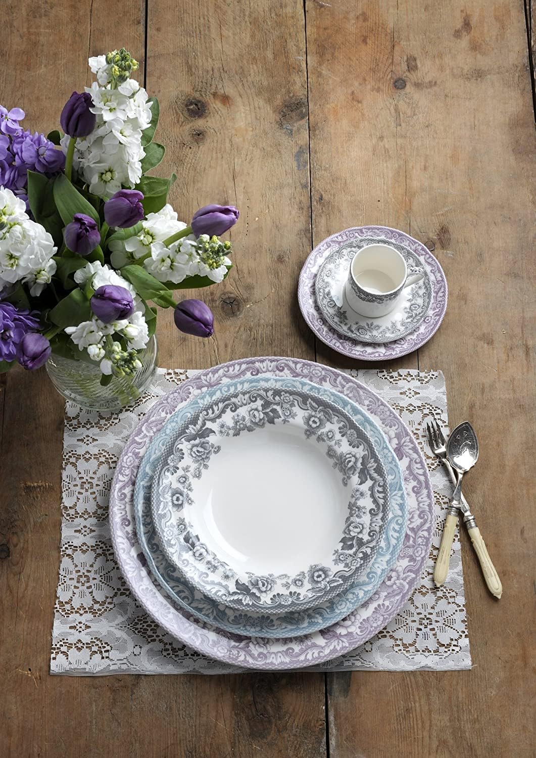 Spode Delamere 5-Piece Place Setting – Rich Brown British Flowers Border, Includes Dinner, Salad, Bread Plates with Teacup & Saucer – Fine Earthenware, Dishwasher, Microwave, Oven & Freezer Safe