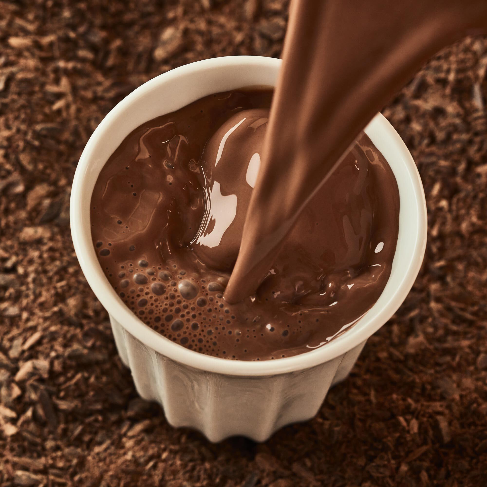 Hotel Chocolat Hot Chocolate Maker - Classic Velvetiser, Barista Grade Drinking Chocolate Maker, 2 Ceramic Cups, Premium Drinking Chocolate Selection - Charcoal Edition