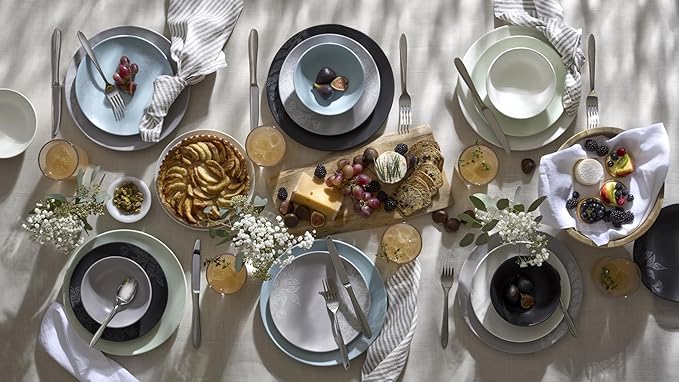 Oneida Mooncrest 45-Piece 18/0 Silverware Set for 8, Flatware