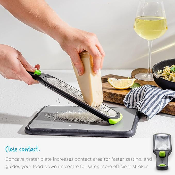 Dreamfarm Ozest Self-Cleaning Zester with Pop Button - 1mm Fine Zesting