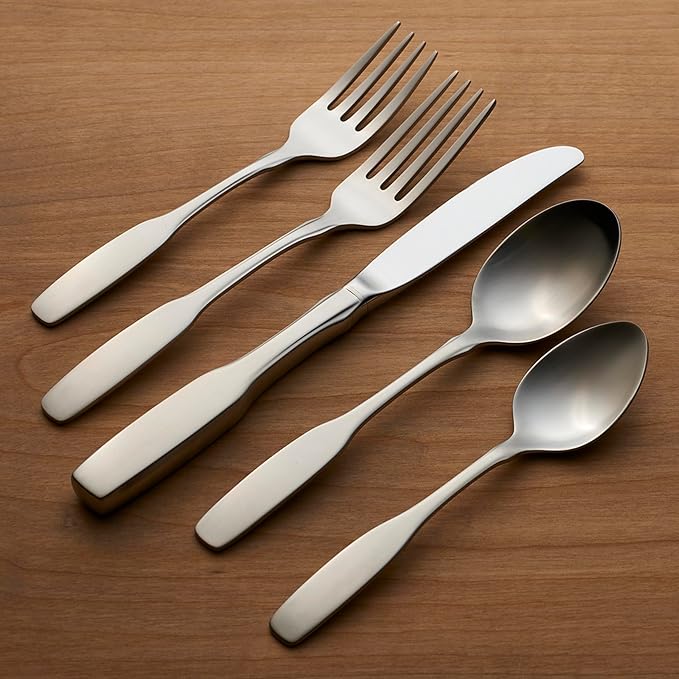 Oneida Silverware Set, Paul Revere 5 Piece Fine Silverware Place Setting Set, Service for 1, 18/10 Stainless Steel, Dishwasher Safe, Knives Spoons And Forks Sets, Home And Kitchen (Silver, 5 Piece)