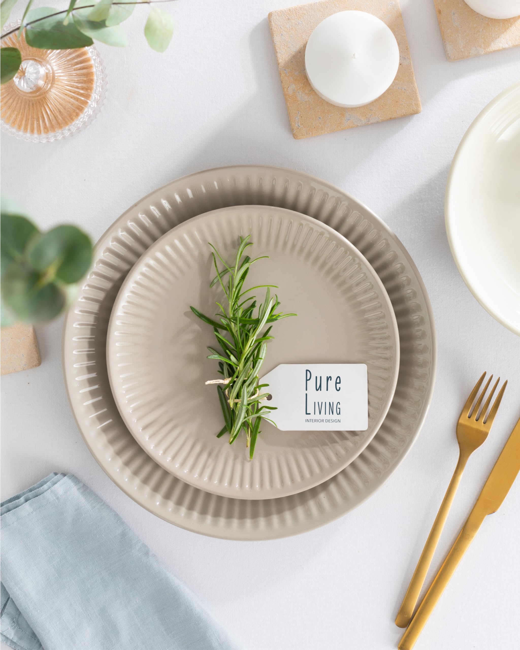 Stoneware Dinnerware Set for 4 People HYGGE 16-Piece - Elegant Scandi Design - Premium Dish Set - Bowl and Plate Set - Tableware for 4 People in a Ribbed Design - Pure Living in Light Brown
