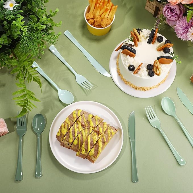 Kochorie 300 Pieces Sage Green Plastic Silverware with Spoons Forks Knives