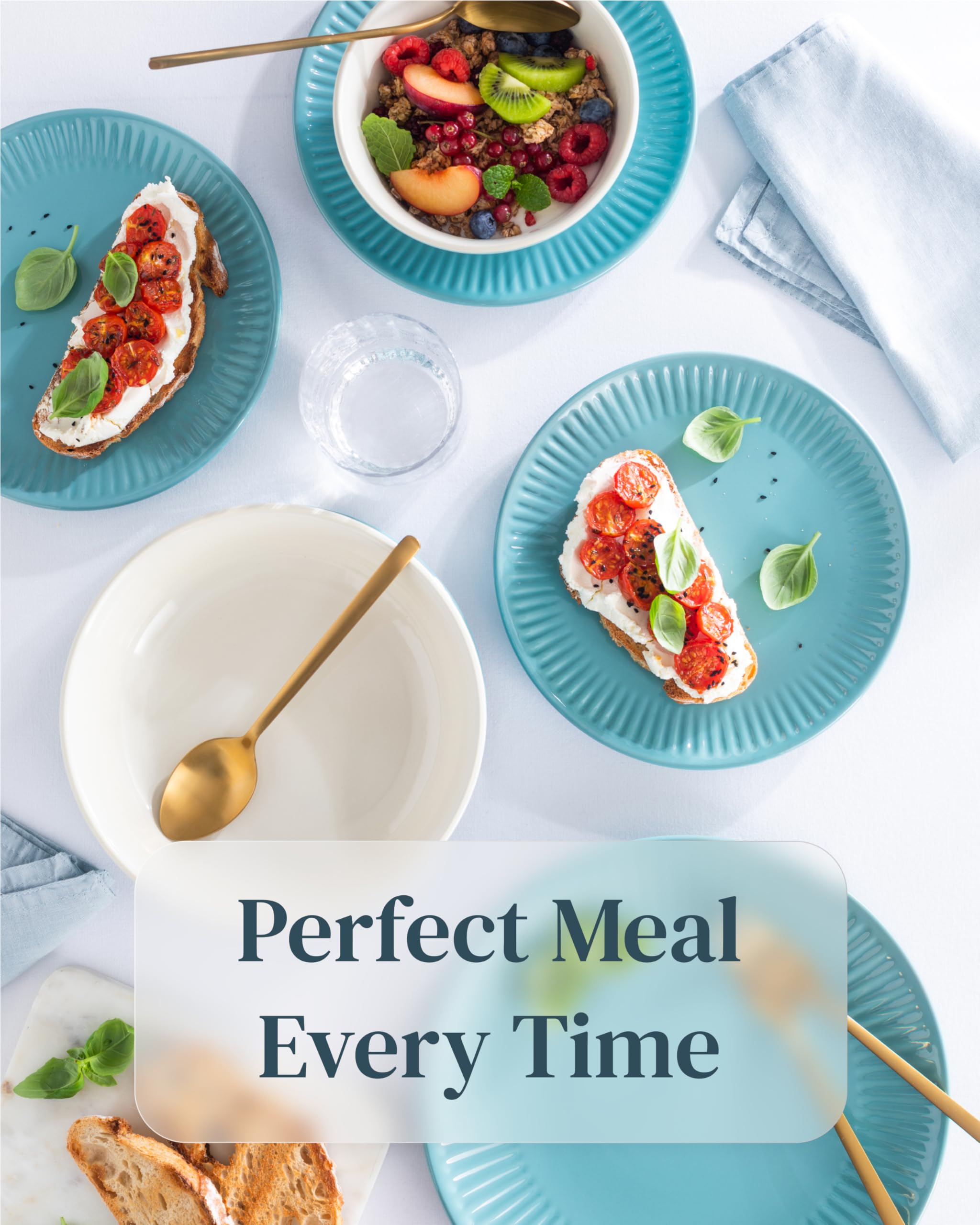 Stoneware Dinnerware Set for 4 People HYGGE 16-Piece - Elegant Scandi Design - Premium Dish Set - Bowl and Plate Set - Tableware for 4 People in a Ribbed Design - Pure Living in Green