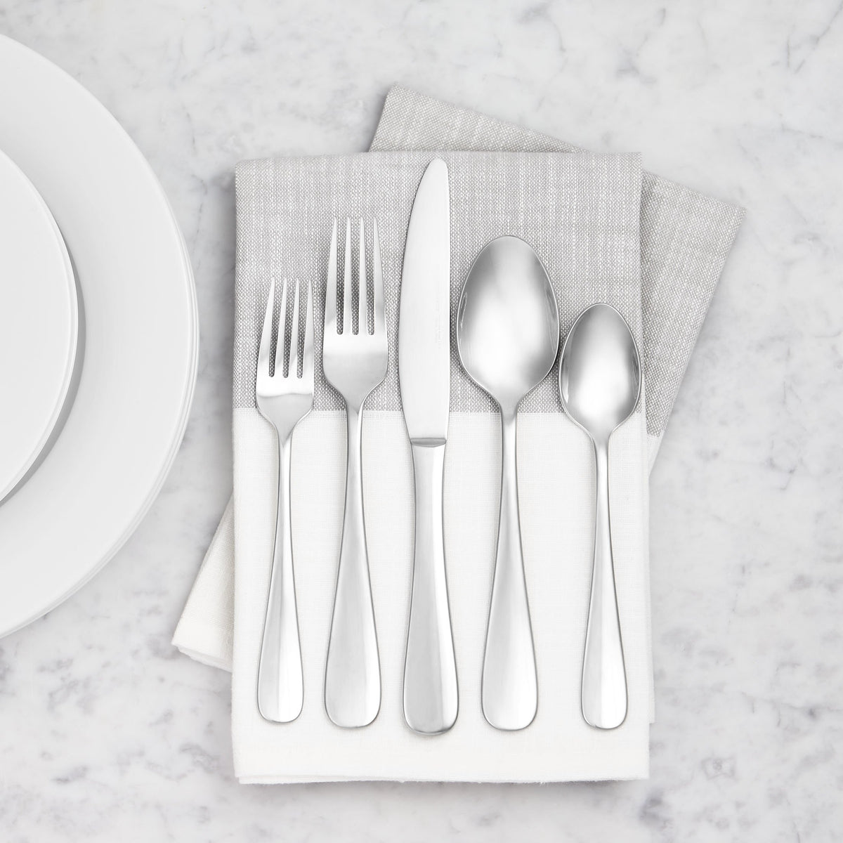 Amazon Basics Stainless Steel Dishwasher Safe Dinner Spoons with Round Edge, Large Tablespoons, Substantial Weight, 7.9 inches, Silver, Pack of 12