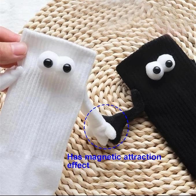 Oneastern 2 Pairs Magnetic Holding Hands Socks Funny Couple Gifts, Best Friend, Engagement, Anniversary, Teens Gag Cute Weird Stuff