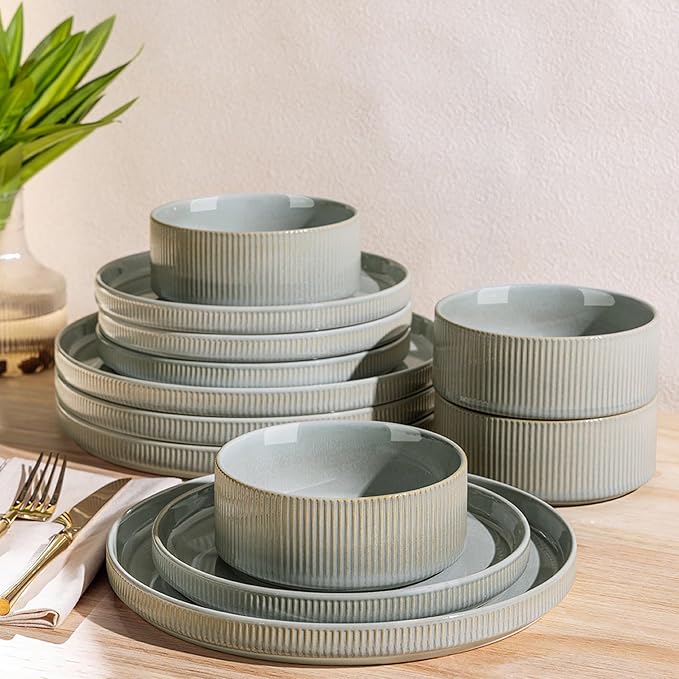 TheTerra Ceramic Dinnerware Set for 4, 12-Piece Plates and Bowls Set