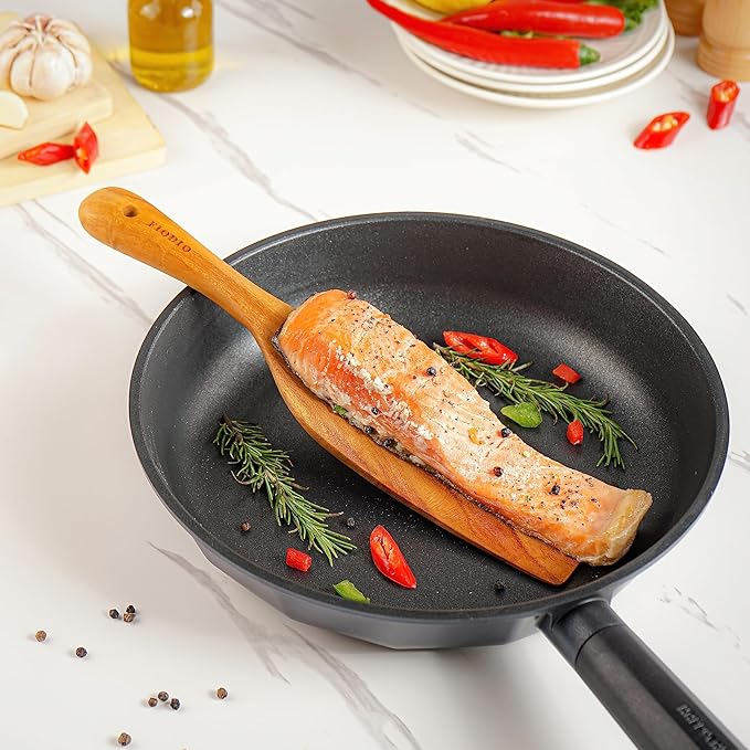 Fiodio Home Teak Wooden Spatula, Spoons & Spurtle for Cooking – Handcrafted, Natural Non-Stick Kitchen Utensils with Comfort Grip & Microfiber Cloth