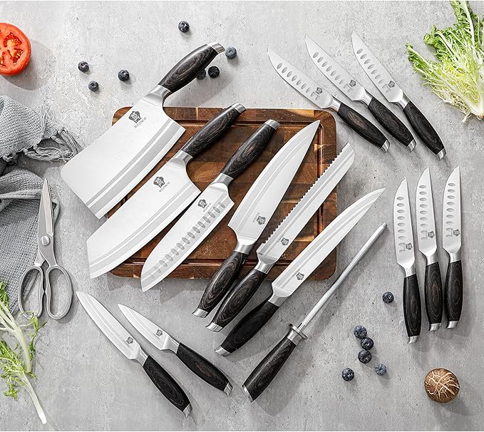 WILDMOK Kichen Knife Block Set, 17-piece Knife Set with Wooden Block German Steel Kitchen Knives Sets with Bone Chopper, Gift Box