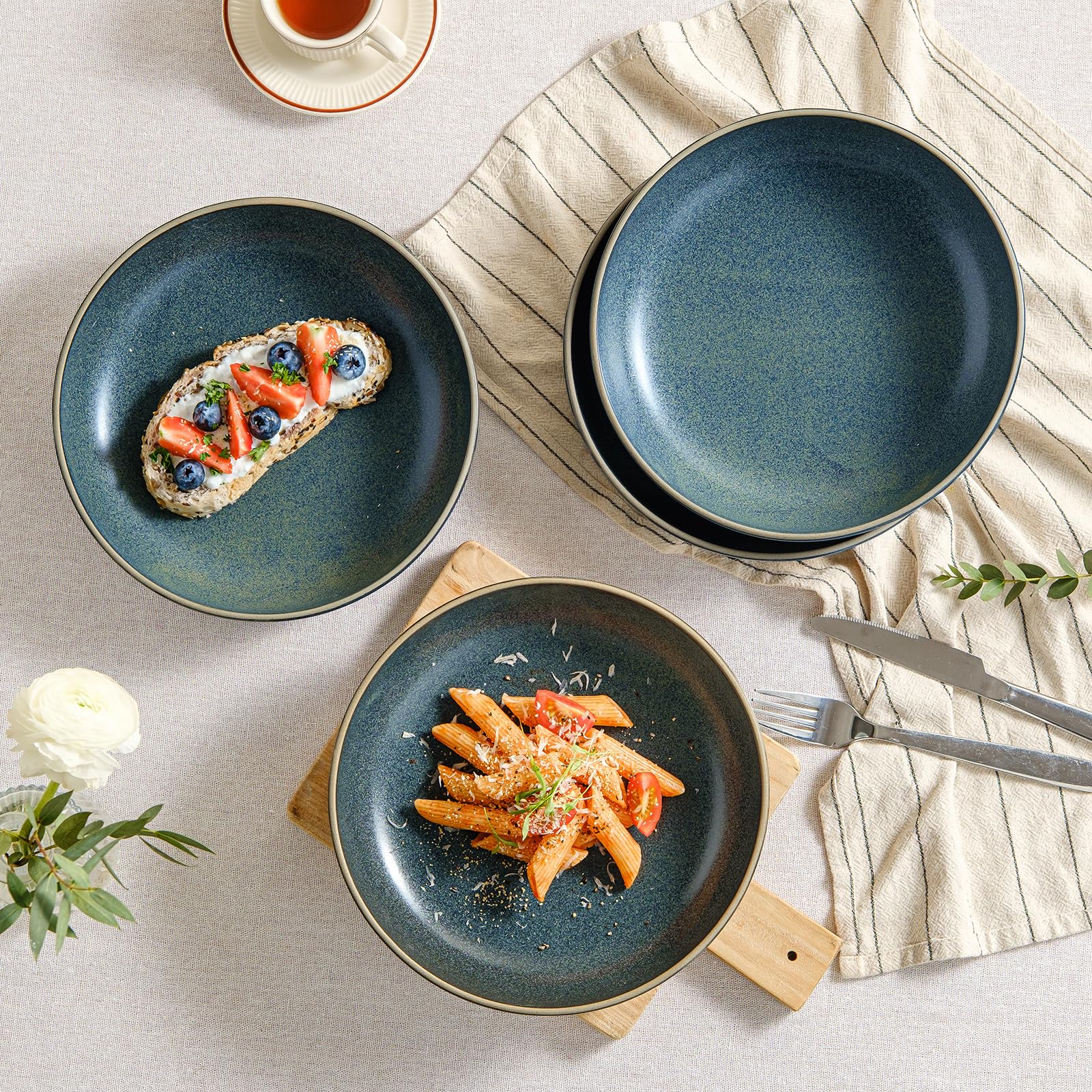 HAPPY KIT 9'' Pasta Bowls, 42oz Pasta Bowls Set of 4, Large Salad Bowl, Ceramic Serving Bowls,Double Reactive Glaze, Ideal for Housewarming, Festivals, Microwave Safe (Peacock Blue)