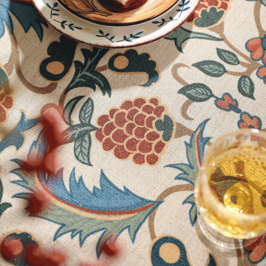 patdrea Elegant French Linen Tablecloth,Rectangular,102"x63"-Puno